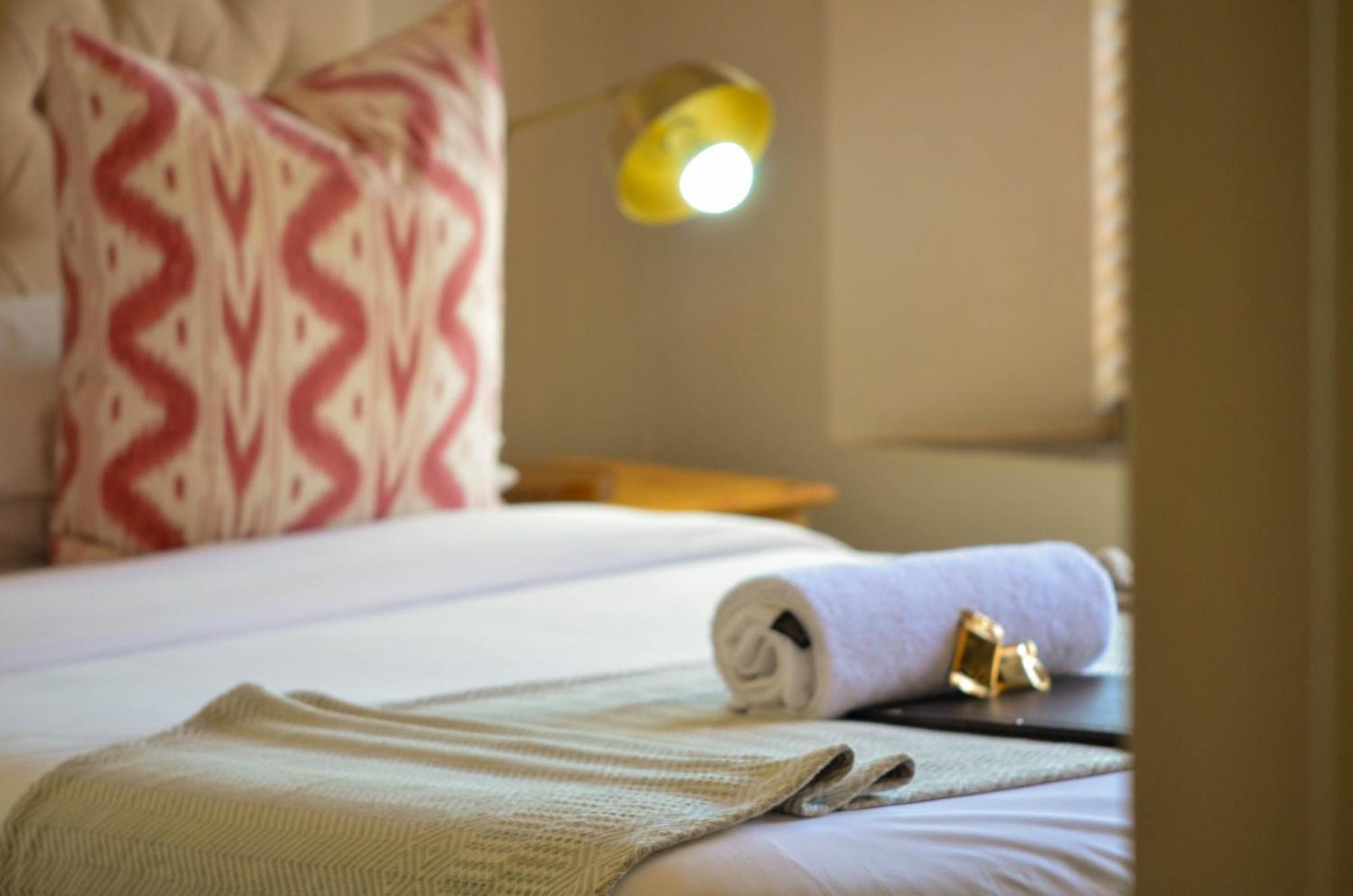 Bohemian Guesthouse - Pretoria Bagian luar foto