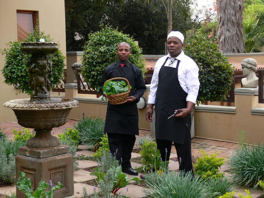 Bohemian Guesthouse - Pretoria Bagian luar foto