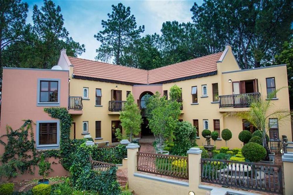 Bohemian Guesthouse - Pretoria Bagian luar foto