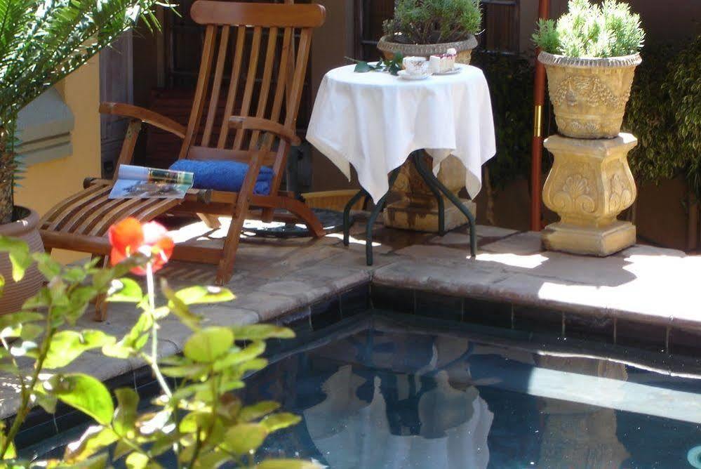 Bohemian Guesthouse - Pretoria Bagian luar foto